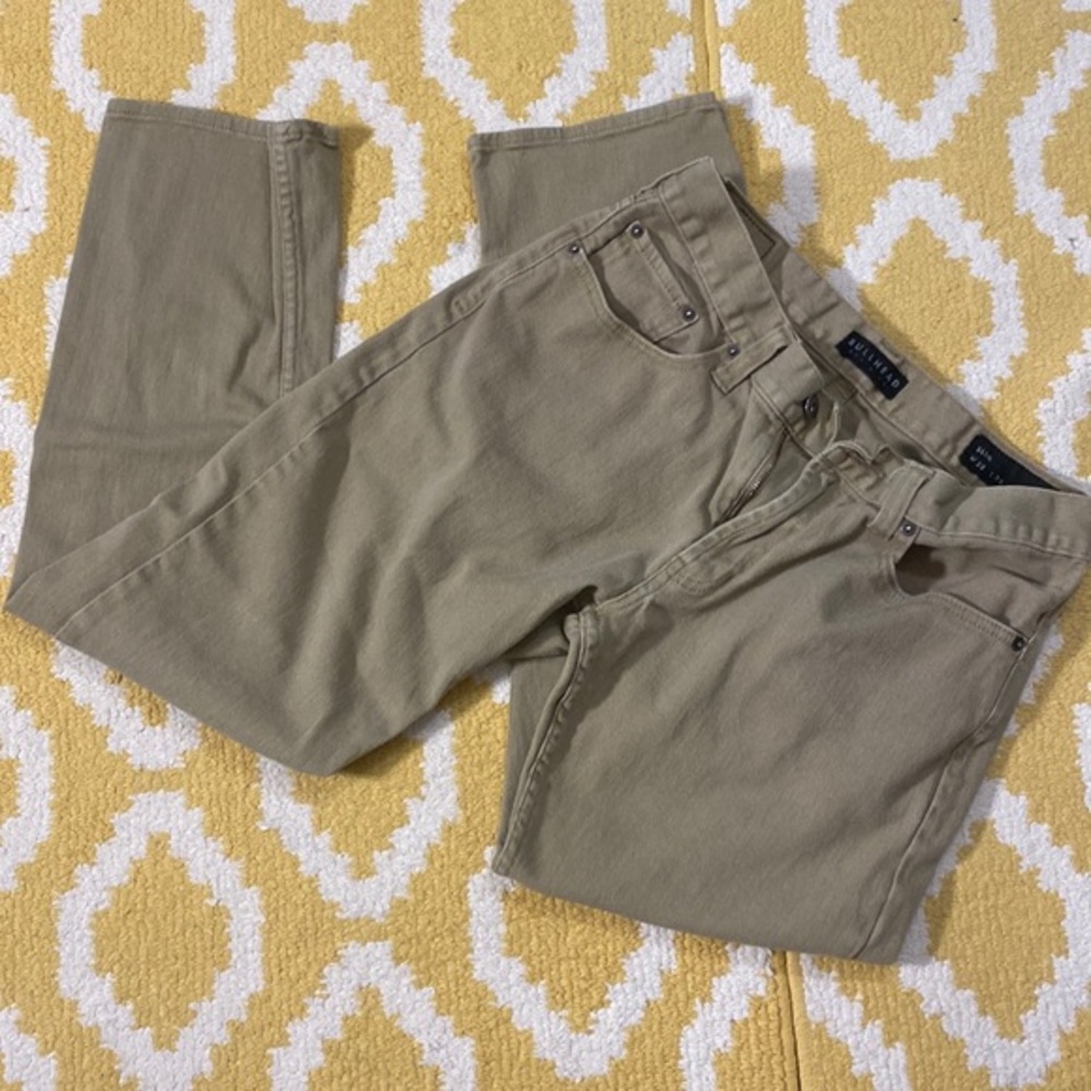 BULLHEAD 32x32 khaki denim slim straight  jeans in gently pre-loved condition